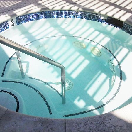 Мотель Super 8 By Wyndham Santa Clarita/Valencia Экстерьер фото