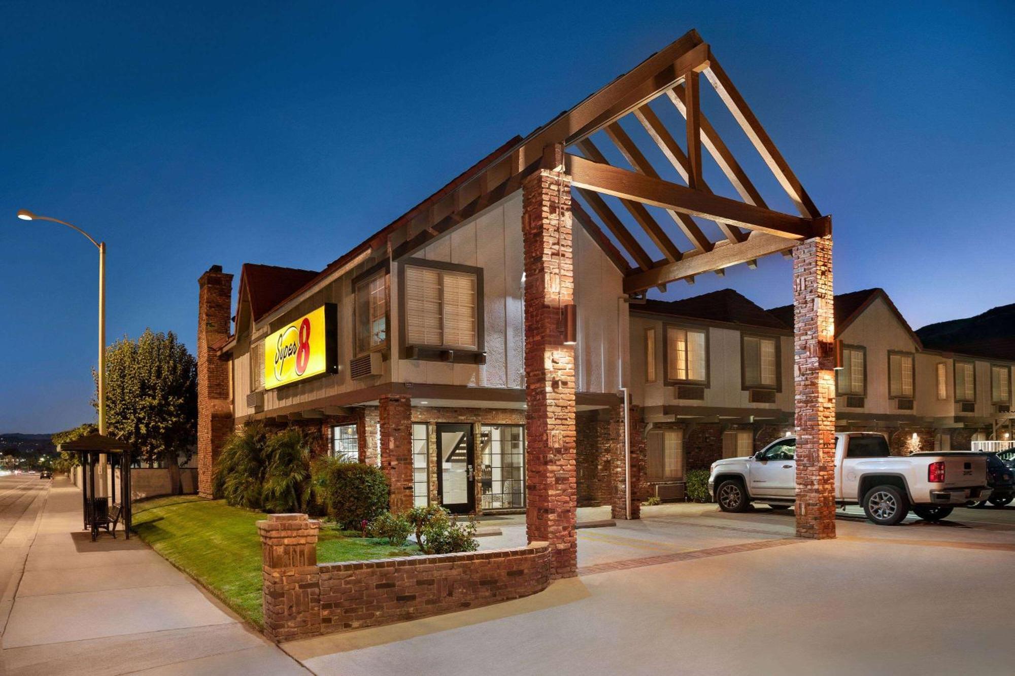 Мотель Super 8 By Wyndham Santa Clarita/Valencia Экстерьер фото