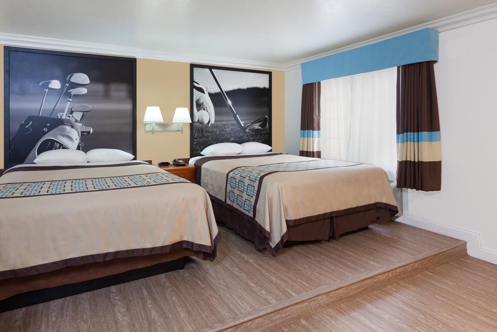 Мотель Super 8 By Wyndham Santa Clarita/Valencia Экстерьер фото